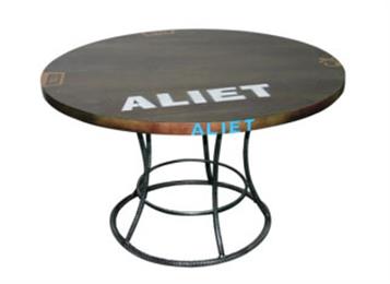 美式鄉(xiāng)村實(shí)木餐桌_復(fù)古做舊鐵藝松木餐桌圓桌