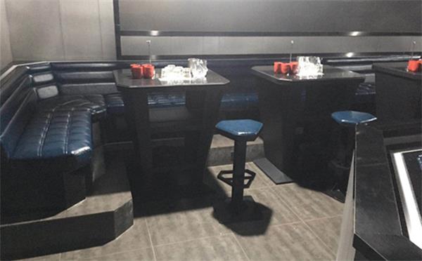 創(chuàng)意慢搖吧酒吧休閑酒吧沙發(fā)桌椅