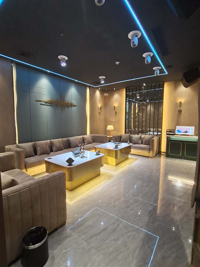 ktv包房不銹鋼茶幾沙發(fā) ktv包房不銹鋼茶幾沙發(fā)