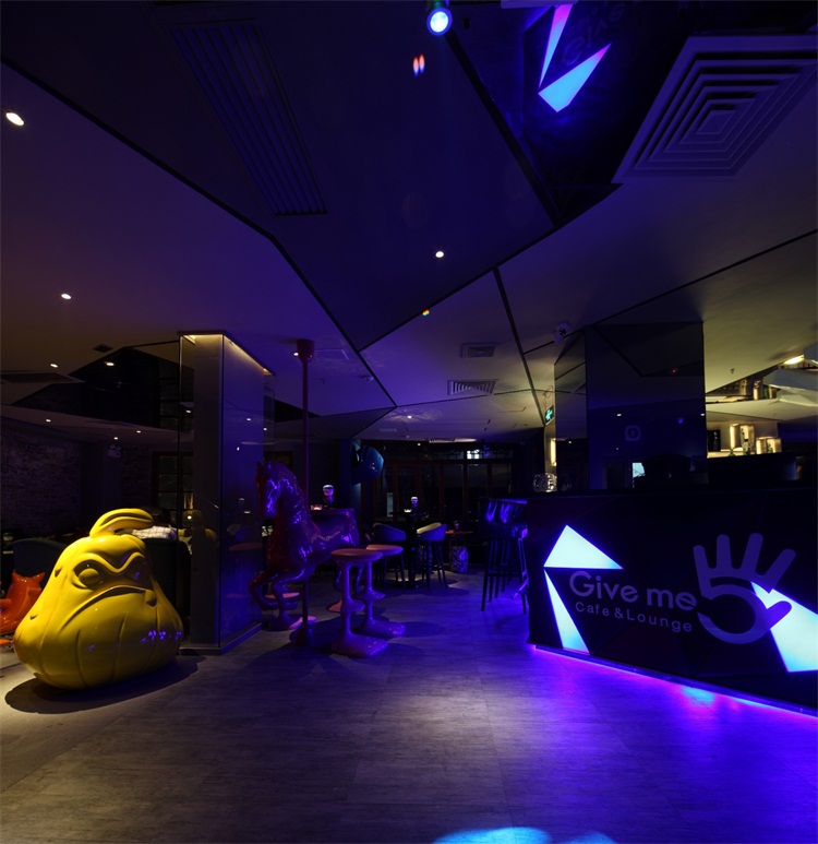 餐飲空間設(shè)計(jì)效果圖