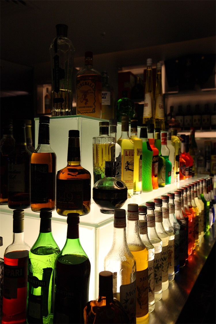 餐飲空間設(shè)計(jì)效果圖