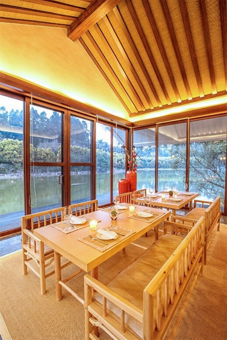 中餐廳空間設(shè)計(jì)效果圖