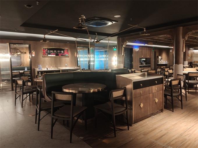 行運龍鳳茶樓港風(fēng)簡約實木藤條靠背椅