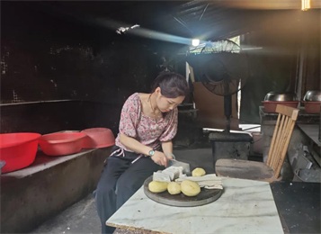 這個(gè)企業(yè)為我舉行的生日Party，讓我得到了無與倫比的快樂。