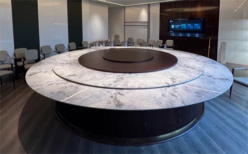 電動餐桌價格揭秘：25人需要多少錢？